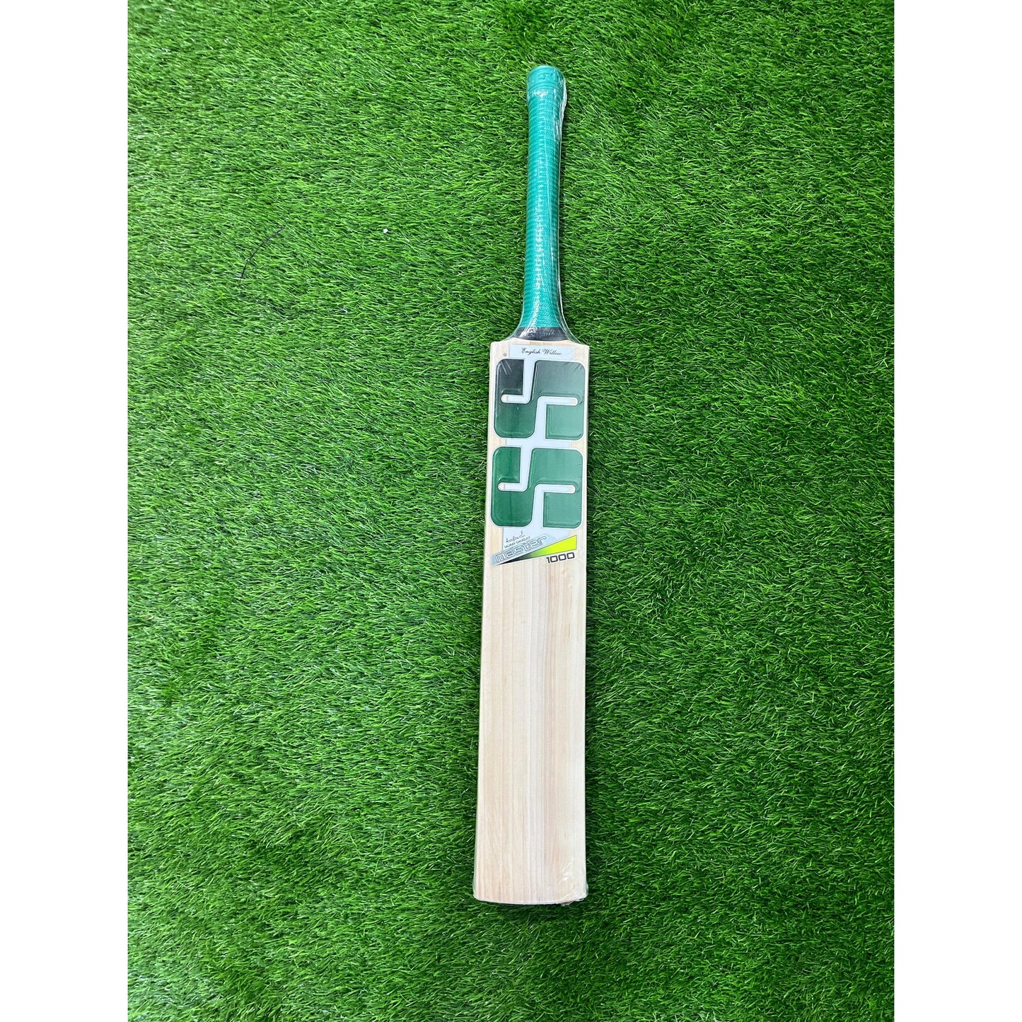 SS TON Master Range Master 1000 English Willow Cricket Bat - SH